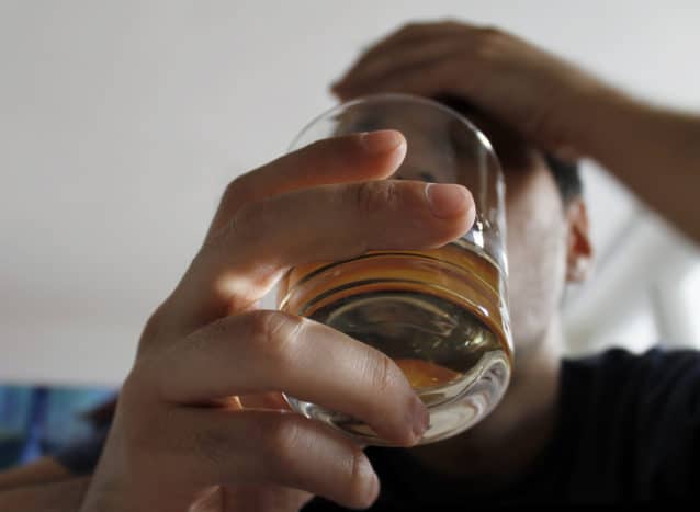įveikti priklausomybę nuo alkoholizmo