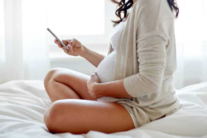 žaisti mobiliuosius telefonus, kai esate nėščia