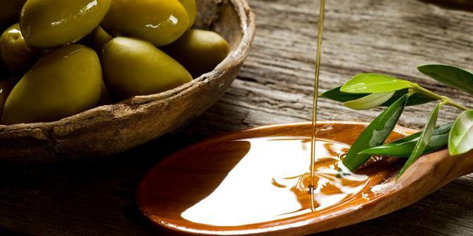 alyvuogių aliejaus nauda, ​​alyvuogių aliejaus veiksmingumas, alyvuogių aliejaus veiksmingumas, alyvuogių aliejaus nauda veidui, alyvuogių aliejaus nauda plaukams