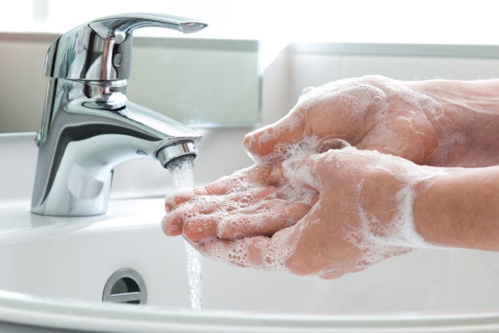 kaip plauti rankas