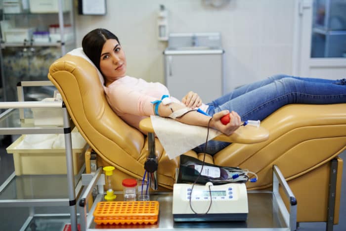 gerti vandenį prieš kraujo donorystę