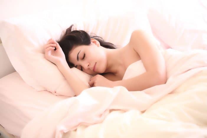 miego trūkumas kraujo spaudimas didėja